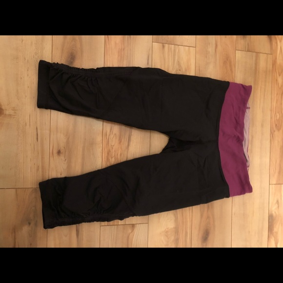 🌼sokd🌼Lululuemon crops size 6 - Picture 1 of 3